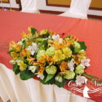 aranjament-prezidiu-alstroemeria-viburnum