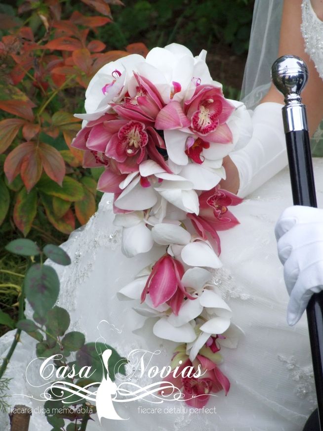 buchet-mireasa-din-phalaenopsis-si-cymbidium