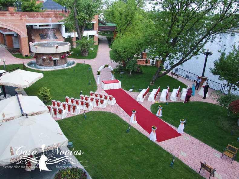 cununie-in-gradina-vedere-de-sus