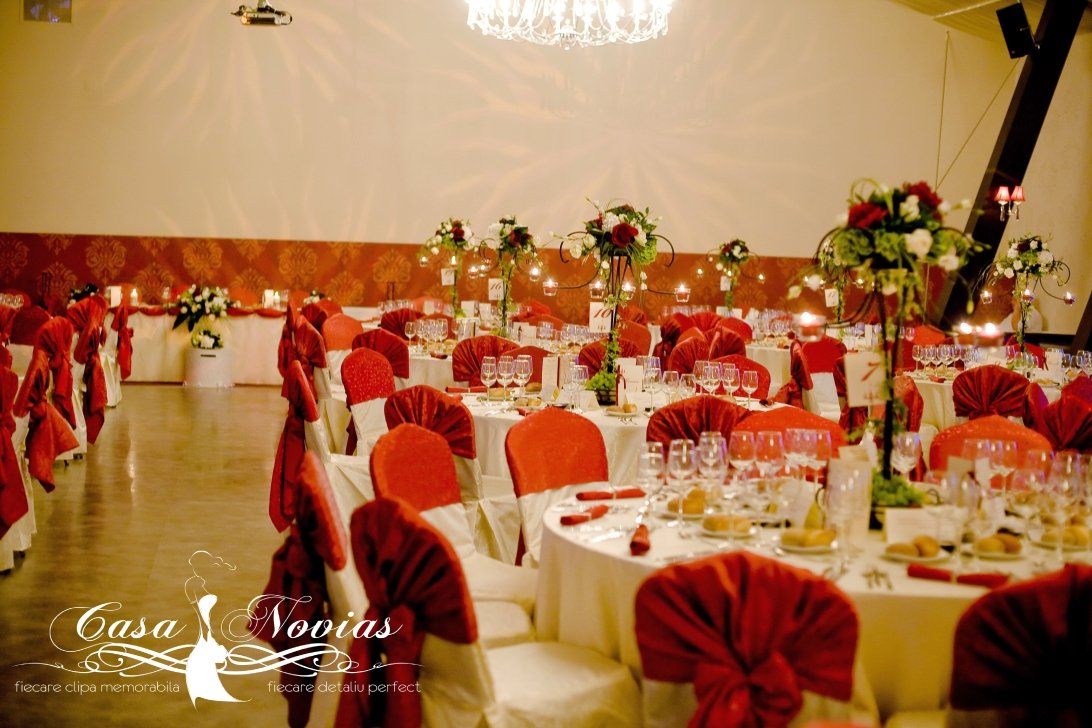 decor-brocart-cabaret-events-hall