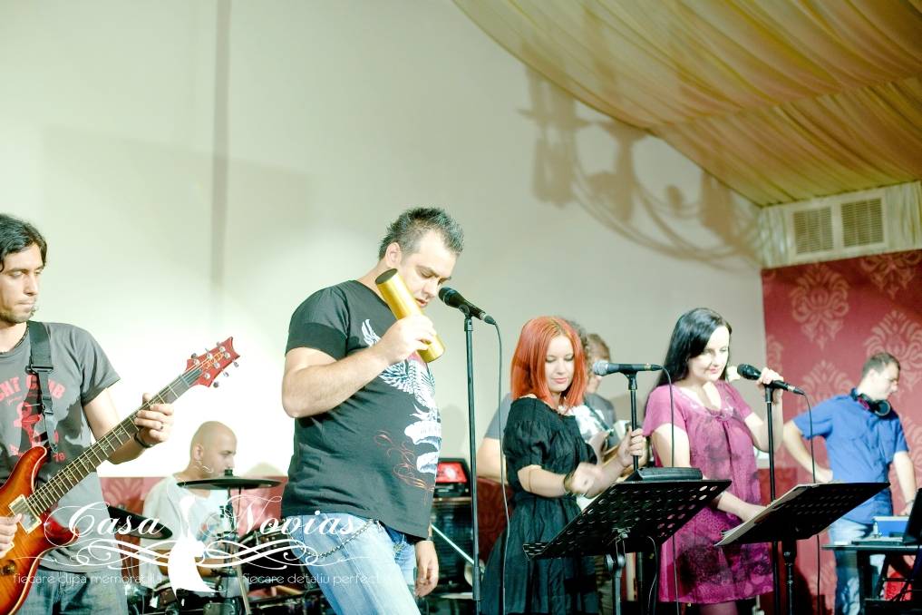 live-band