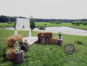 Photo corner rustic cu baloti de paie