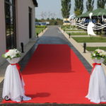 covor-rosu-intrare-restaurant